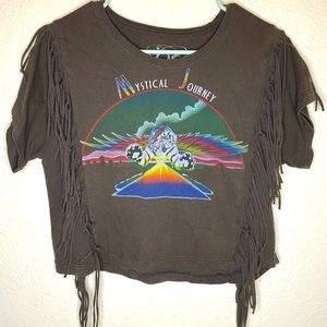Small - fringe graphic tshirt - crop top